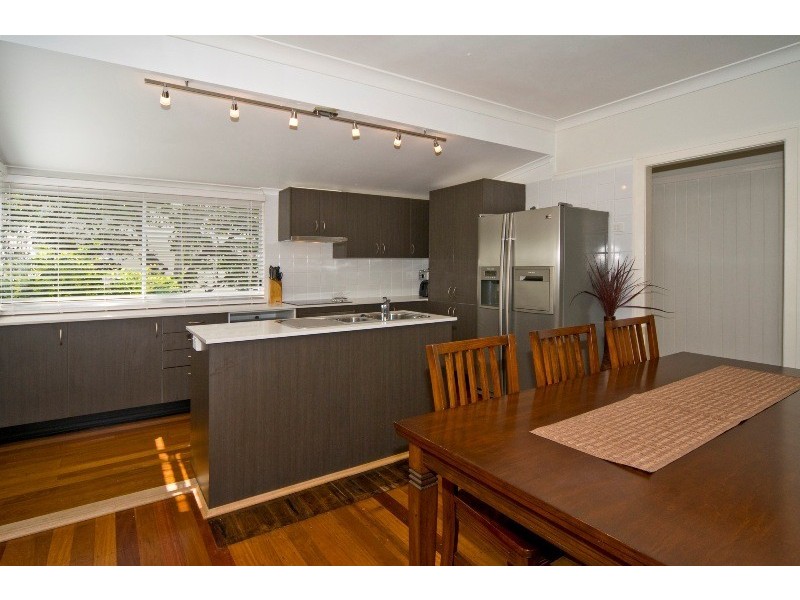 5 Phalerum Avenue, Seven Hills QLD 4170