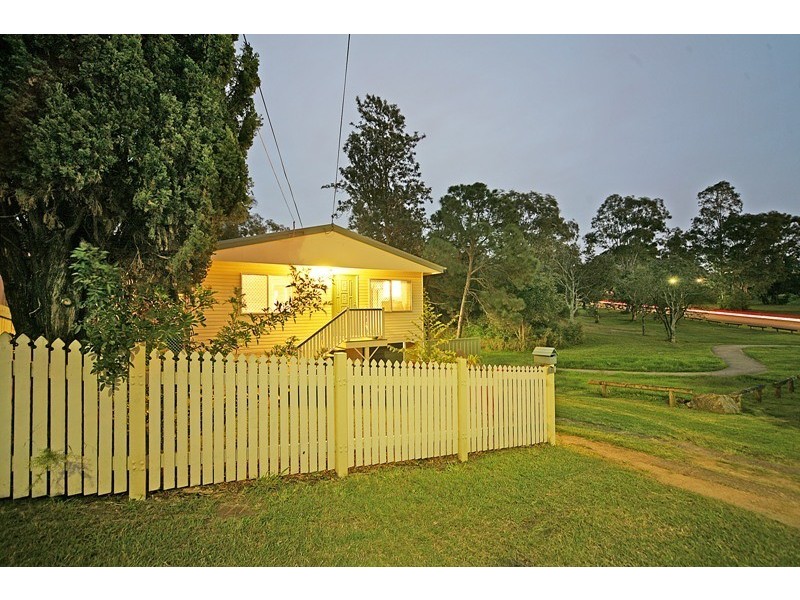 60 Bentley Street, Morningside QLD 4170