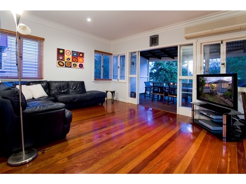 23 Belgrave Street, Balmoral QLD 4171