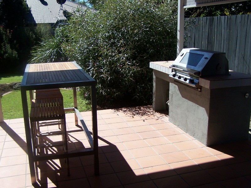 13 Leura Avenue, Hawthorne QLD 4171