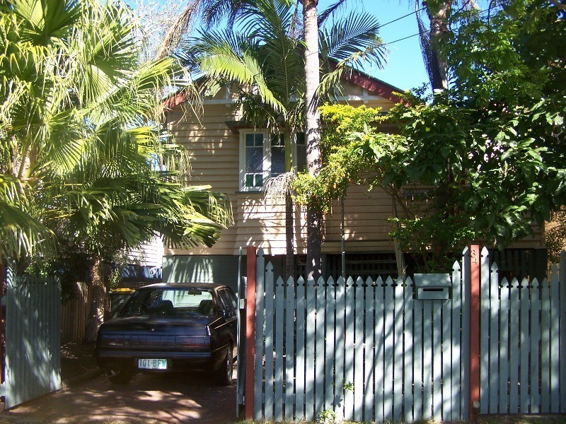 34 Joffre Street, Coorparoo QLD 4151