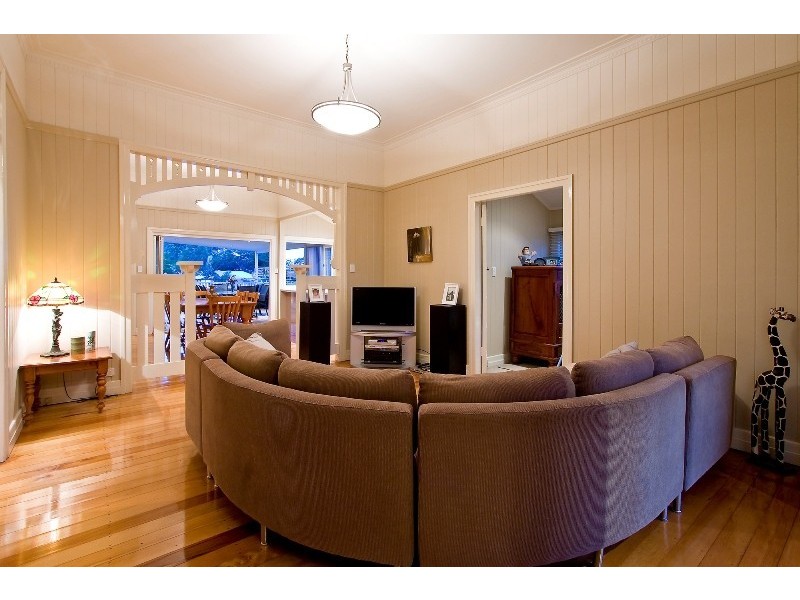 46 Fifth Avenue, Balmoral QLD 4171