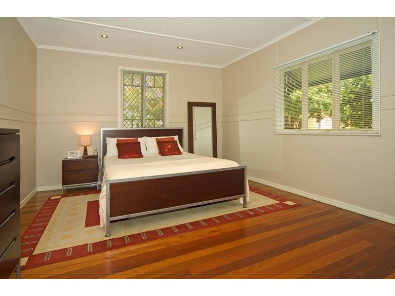 61 Tandoor Street, Morningside QLD 4170