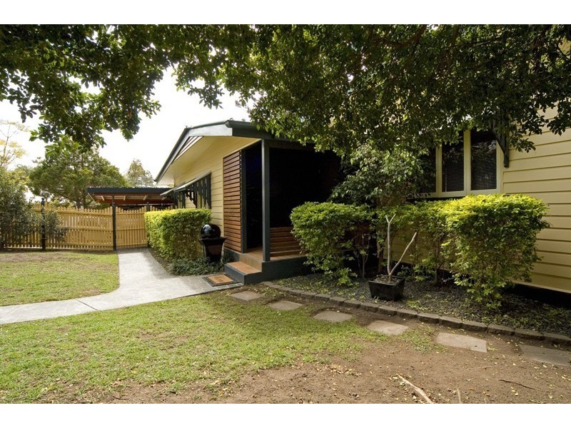 61 Tandoor Street, Morningside QLD 4170