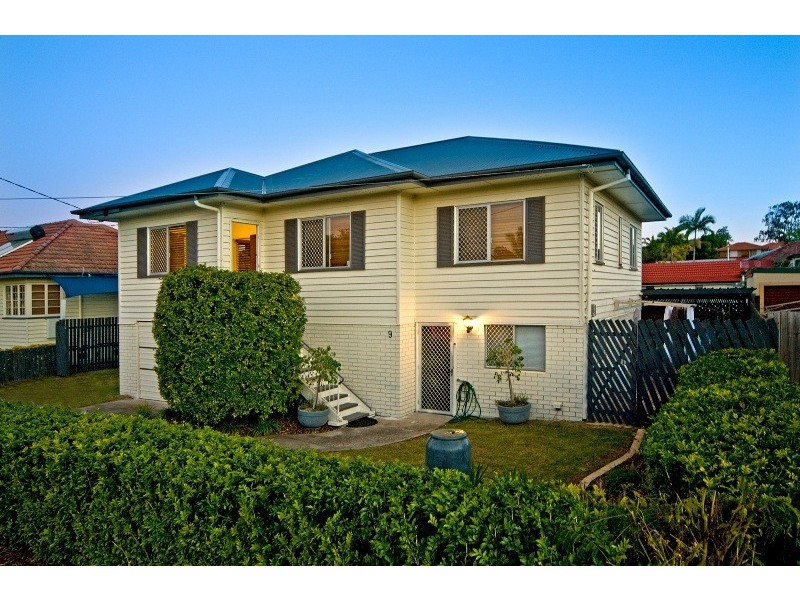 9 Bruce Street, Carina QLD 4152