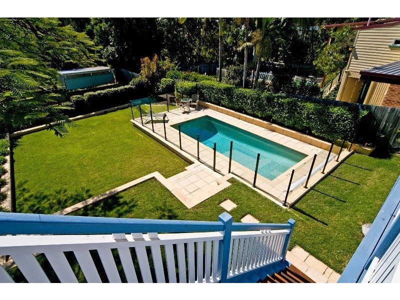 28 Bovelles Street, Camp Hill QLD 4152