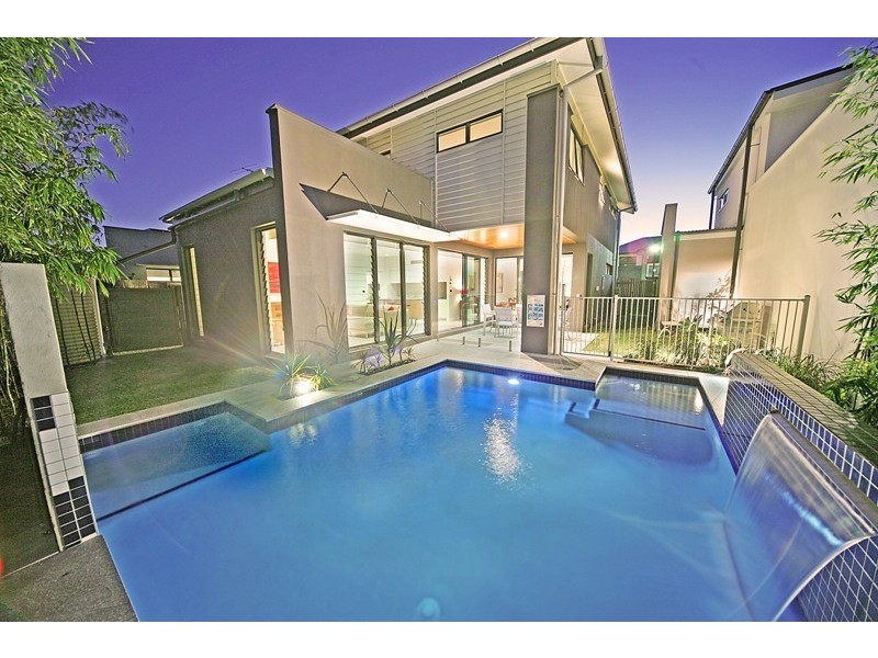 13 Edgewater Place, Bulimba QLD 4171