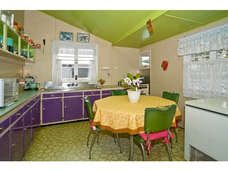 75 Thackeray Street, Norman Park QLD 4170