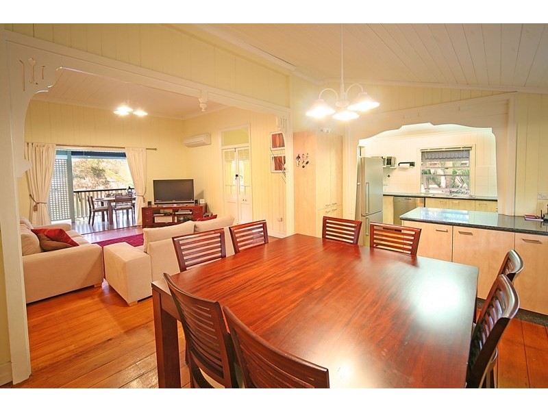 22 Orchard Street, Hawthorne QLD 4171