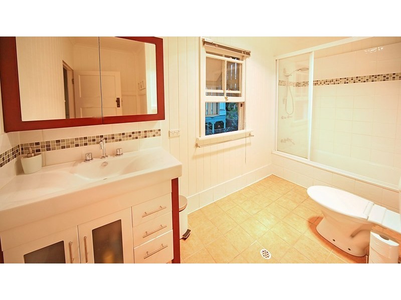 22 Orchard Street, Hawthorne QLD 4171