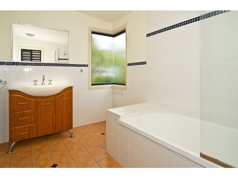 352 Ferguson Road, Norman Park QLD 4170