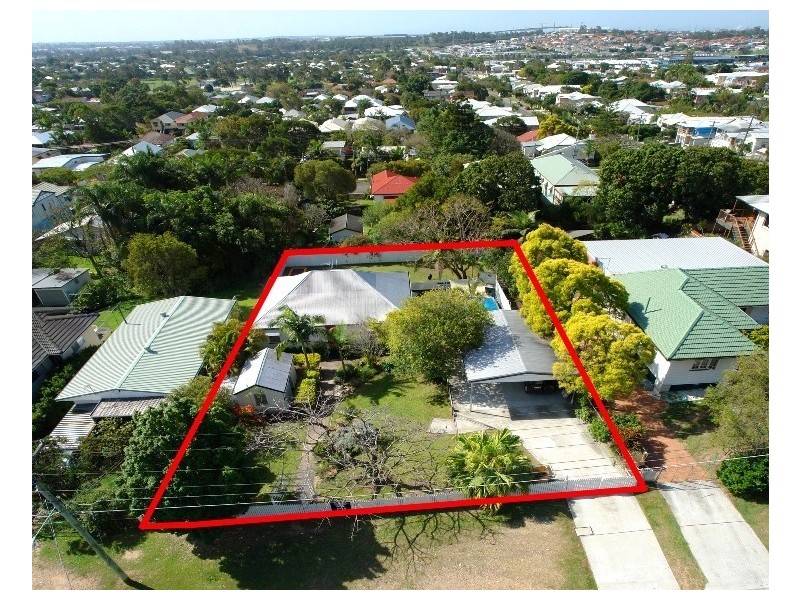 74 Erica Street, Cannon Hill QLD 4170