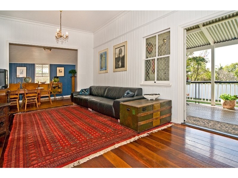 74 Erica Street, Cannon Hill QLD 4170