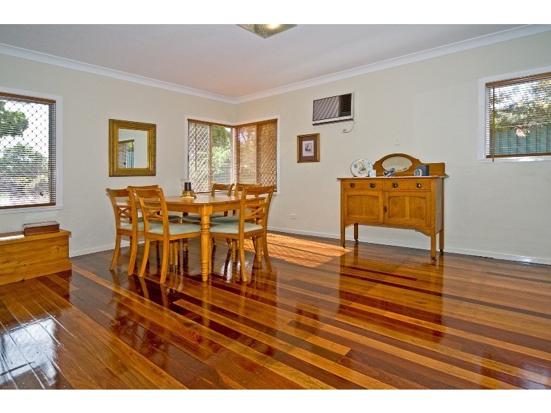 8 Julian Street, Morningside QLD 4170