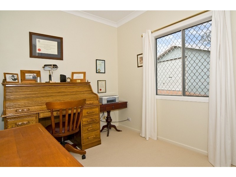 8 Julian Street, Morningside QLD 4170