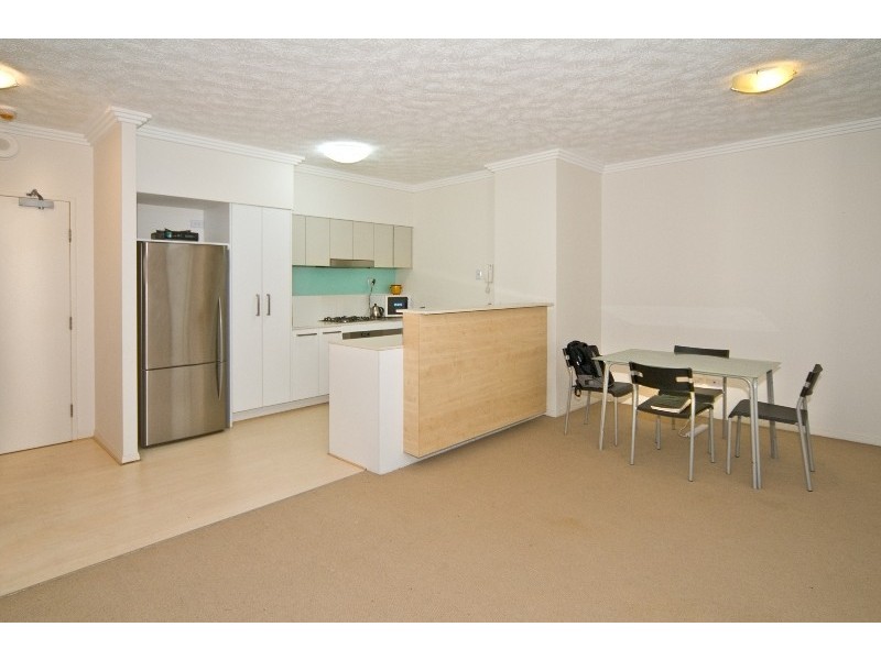 211/803 Stanley Street, Woolloongabba QLD 4102