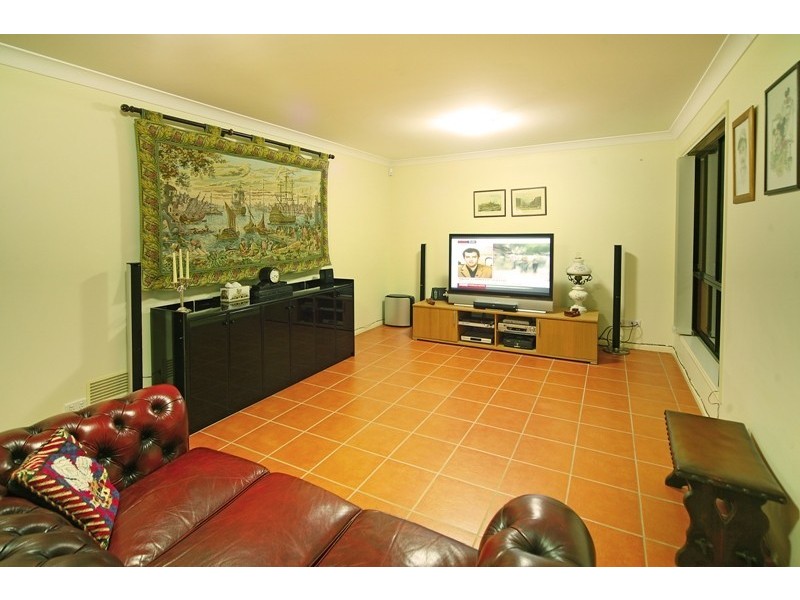 12 Forest Place, Carindale QLD 4152