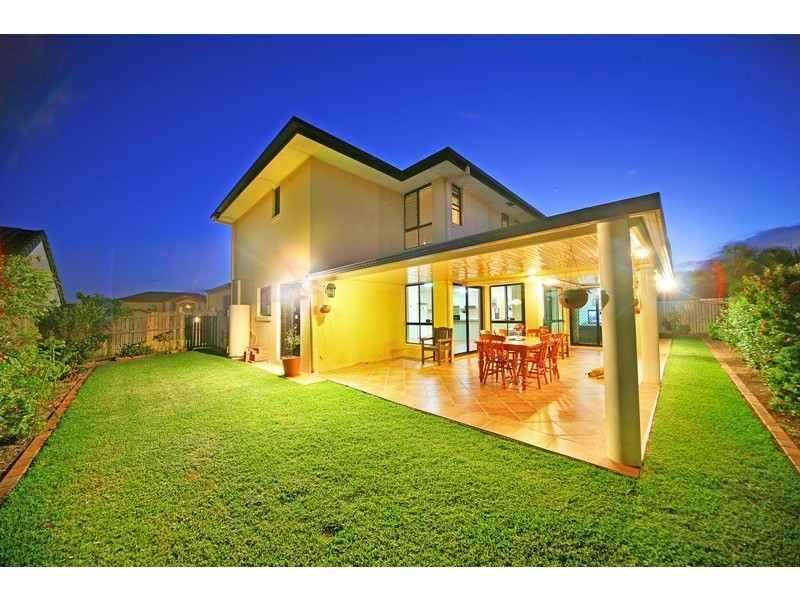 12 Forest Place, Carindale QLD 4152