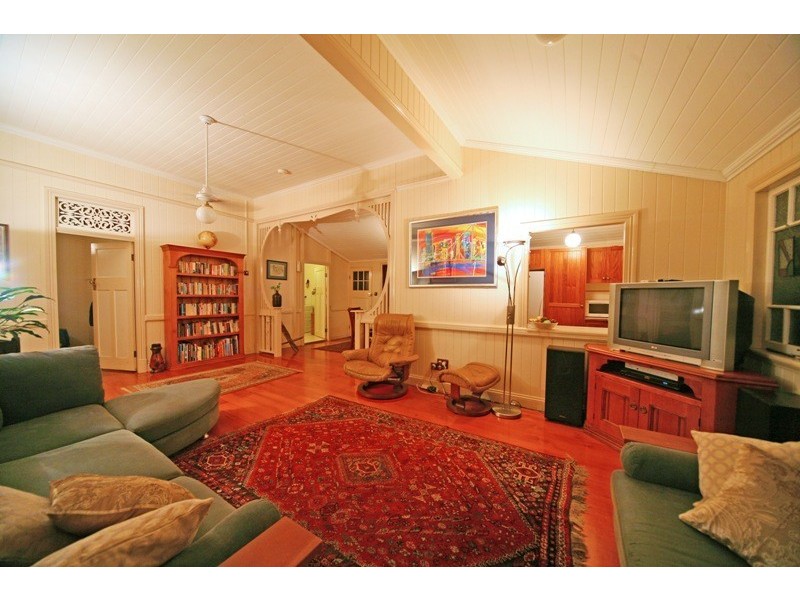 8 Fisher Street, East Brisbane QLD 4169