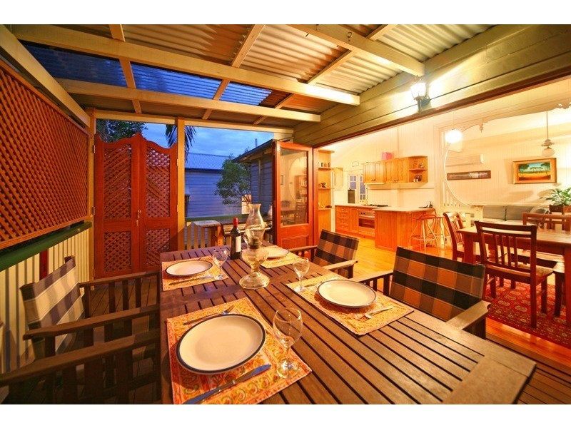 8 Fisher Street, East Brisbane QLD 4169