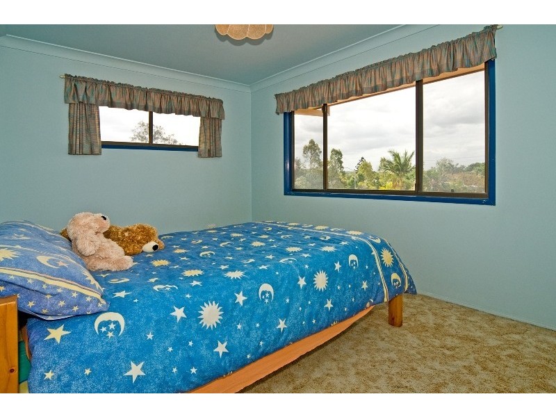 8 Hibernia Court, Morningside QLD 4170