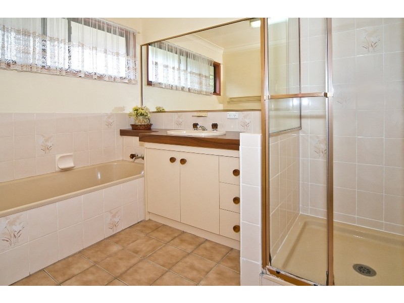 8 Hibernia Court, Morningside QLD 4170