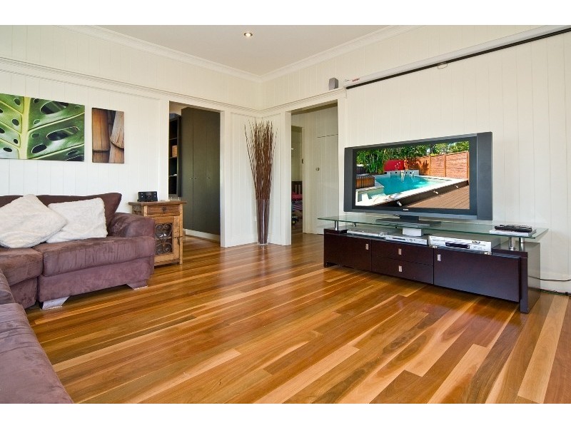 22 Noble Street, Camp Hill QLD 4152