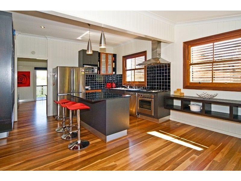 22 Noble Street, Camp Hill QLD 4152