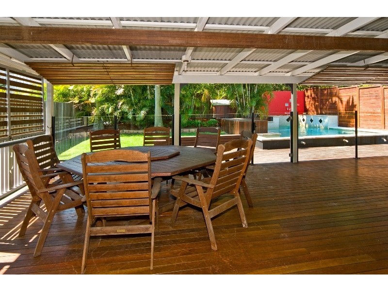 22 Noble Street, Camp Hill QLD 4152