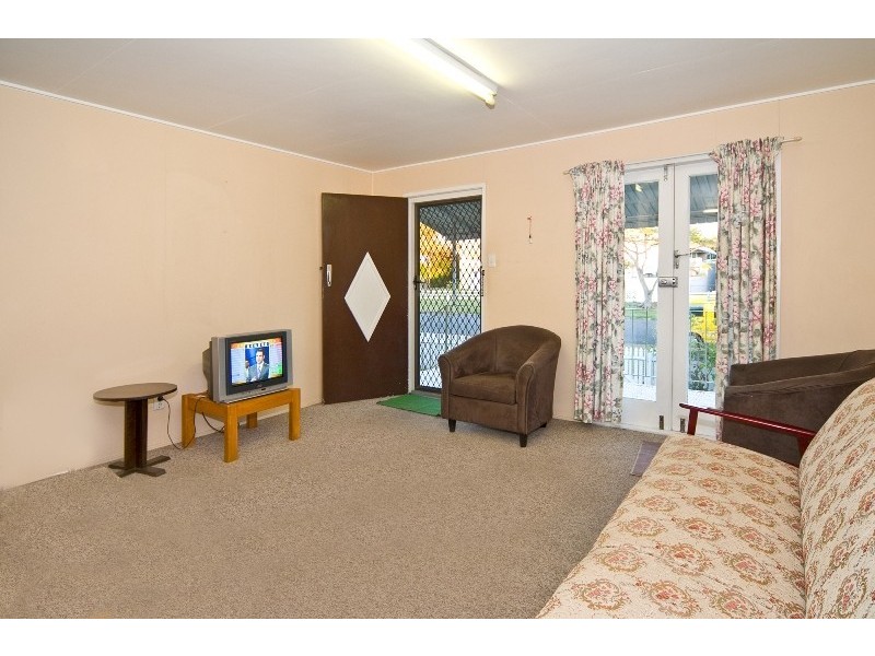 56 Shrapnel Road, Cannon Hill QLD 4170