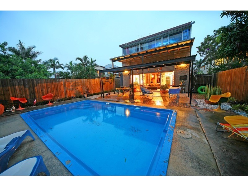 35 Barton Road, Hawthorne QLD 4171