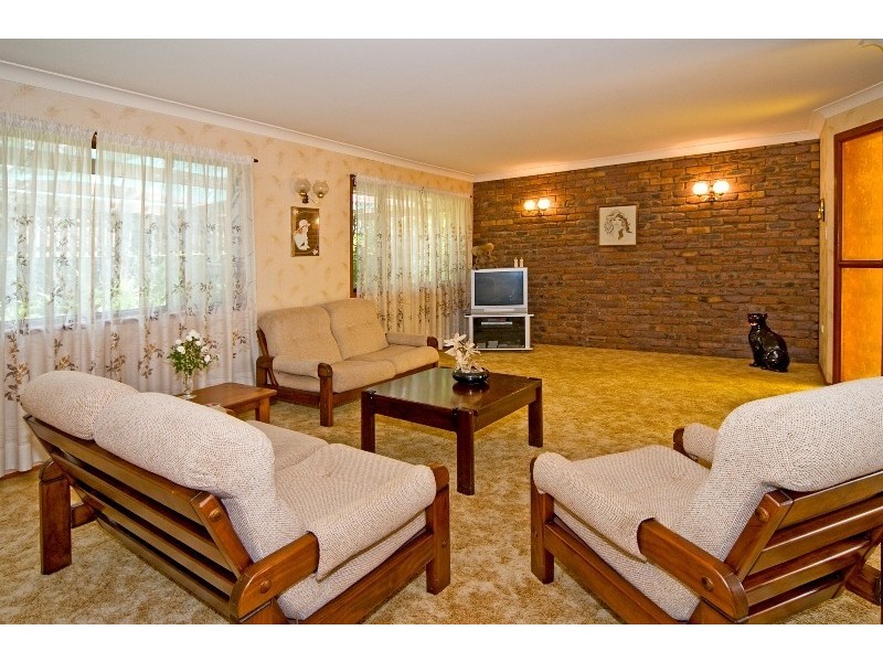 8 Hibernia Court, Morningside QLD 4170