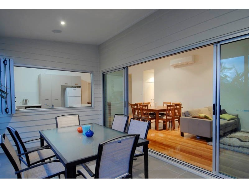 19a Park Street, Hawthorne QLD 4171