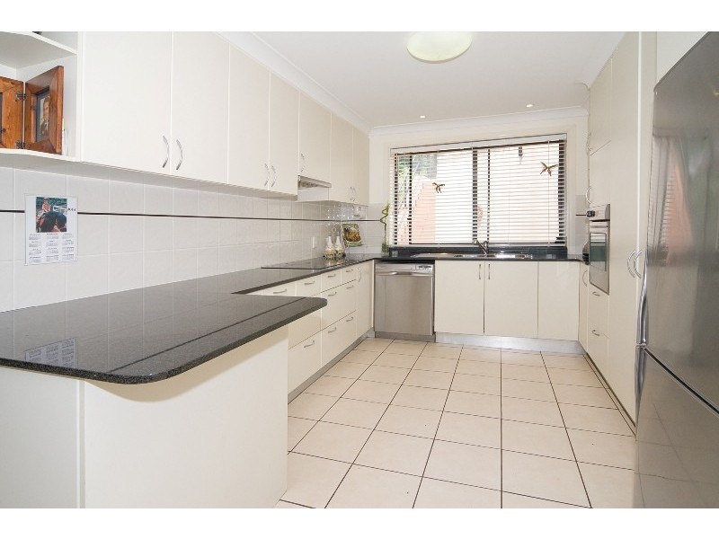 45 Lewana Street, Mansfield QLD 4122