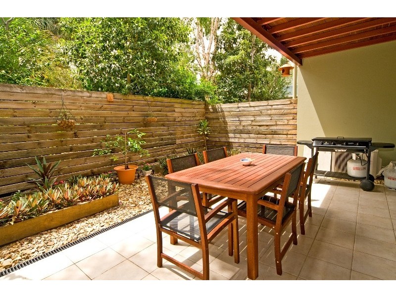 7/16 Park Street, Hawthorne QLD 4171