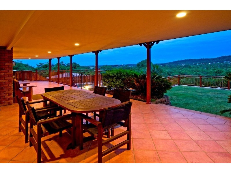 6 Somerset Court, Carina Heights QLD 4152