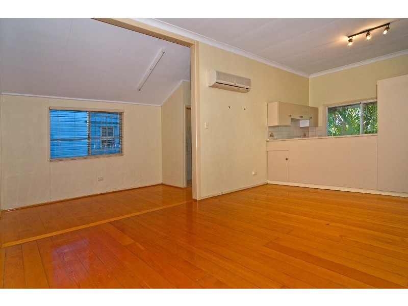 33 Guildford Street, Kelvin Grove QLD 4059