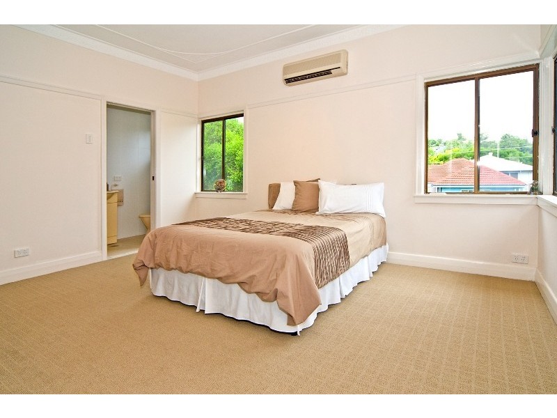 24 Michael Street, Bulimba QLD 4171