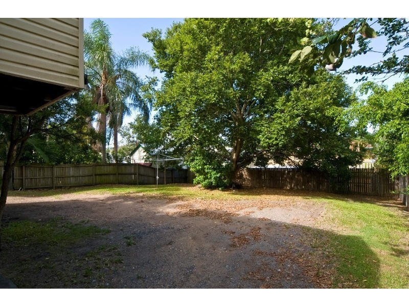 33 Guildford Street, Kelvin Grove QLD 4059