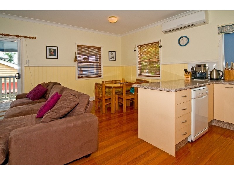 33 Richmond Road, Morningside QLD 4170