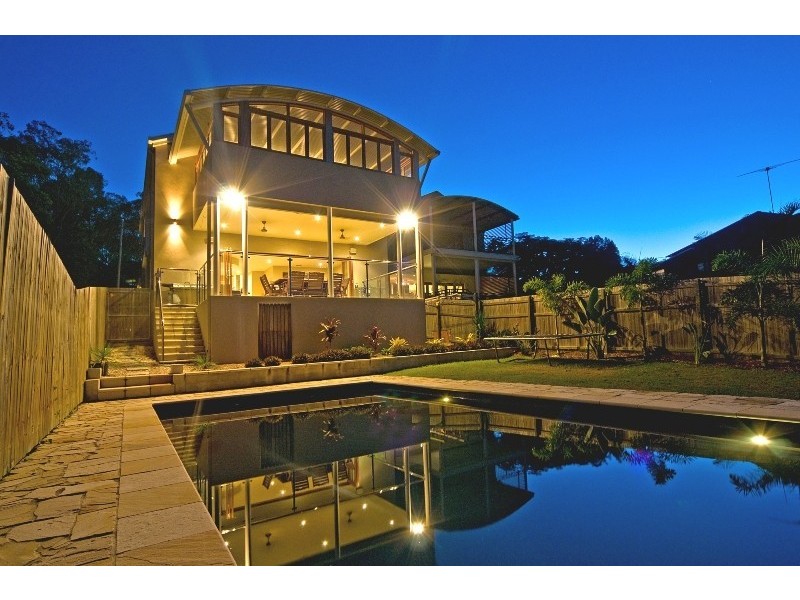 42 Brussels Avenue, Morningside QLD 4170