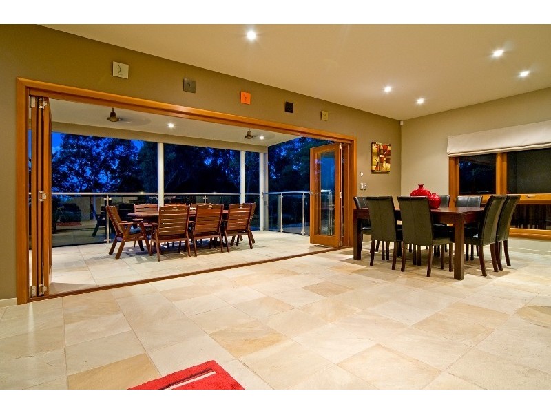 42 Brussels Avenue, Morningside QLD 4170