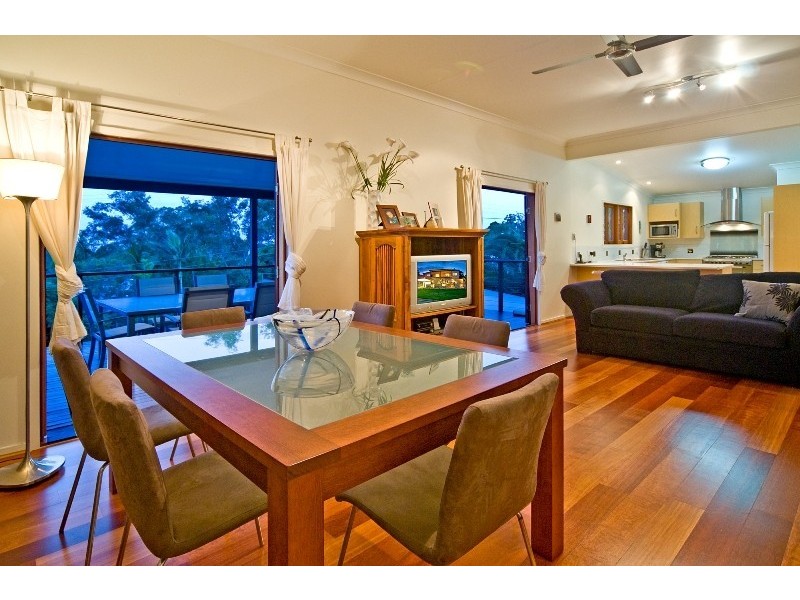 60 Tandoor Street, Morningside QLD 4170