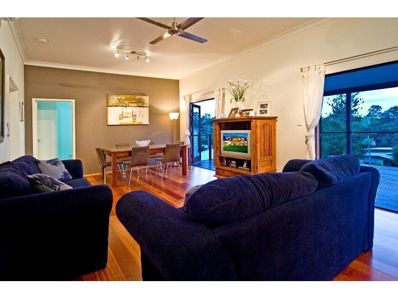 60 Tandoor Street, Morningside QLD 4170