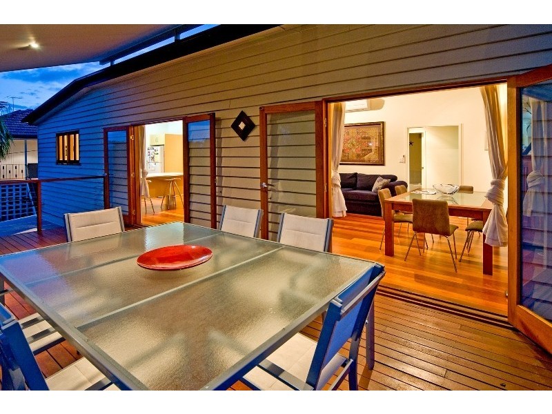 60 Tandoor Street, Morningside QLD 4170