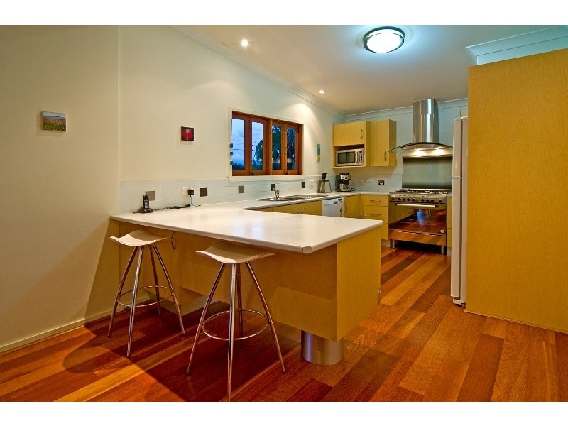 60 Tandoor Street, Morningside QLD 4170