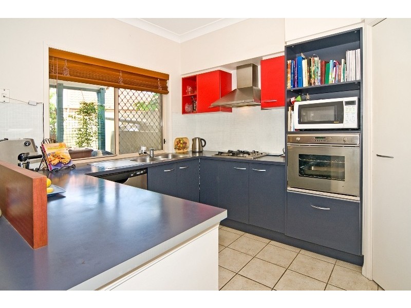 91 Coutts Street, Bulimba QLD 4171