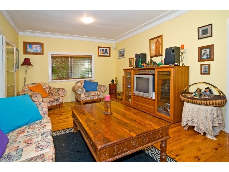 6 Baringa Street, Morningside QLD 4170