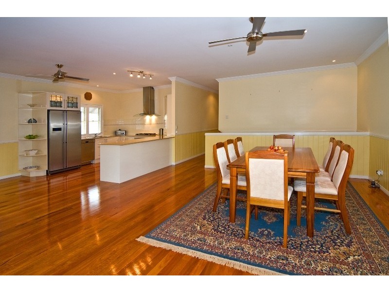 40 Overend Street, Norman Park QLD 4170