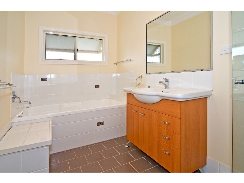 40 Overend Street, Norman Park QLD 4170